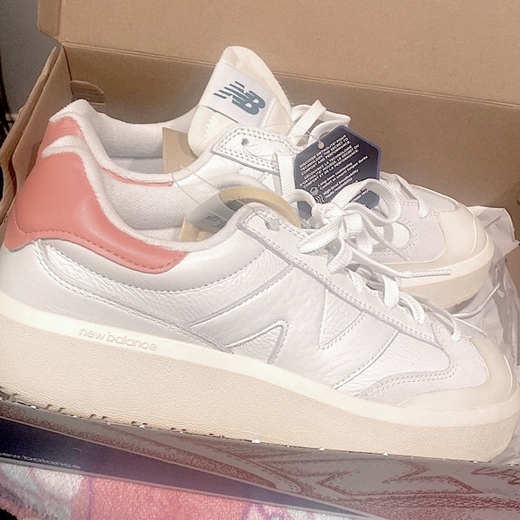 New IN BOX! New Balance CT302 in white/natural/baby pink - Picture 3 of 10